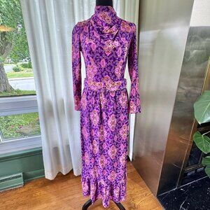 Vintage 70s dress, purple pink MOD paisley pattern, long sleeves, ruffled hem